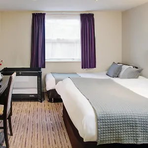 https://premier-inn-huddersfield-west.yorkshirehotels.net